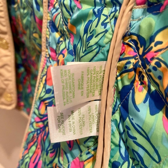 Lilly Pulitzer Getaway Quilted Vest in Almond - Picture 3 of 8